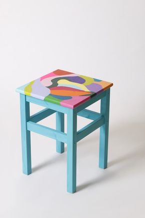 Stolička malá maľovaná tyrkysová